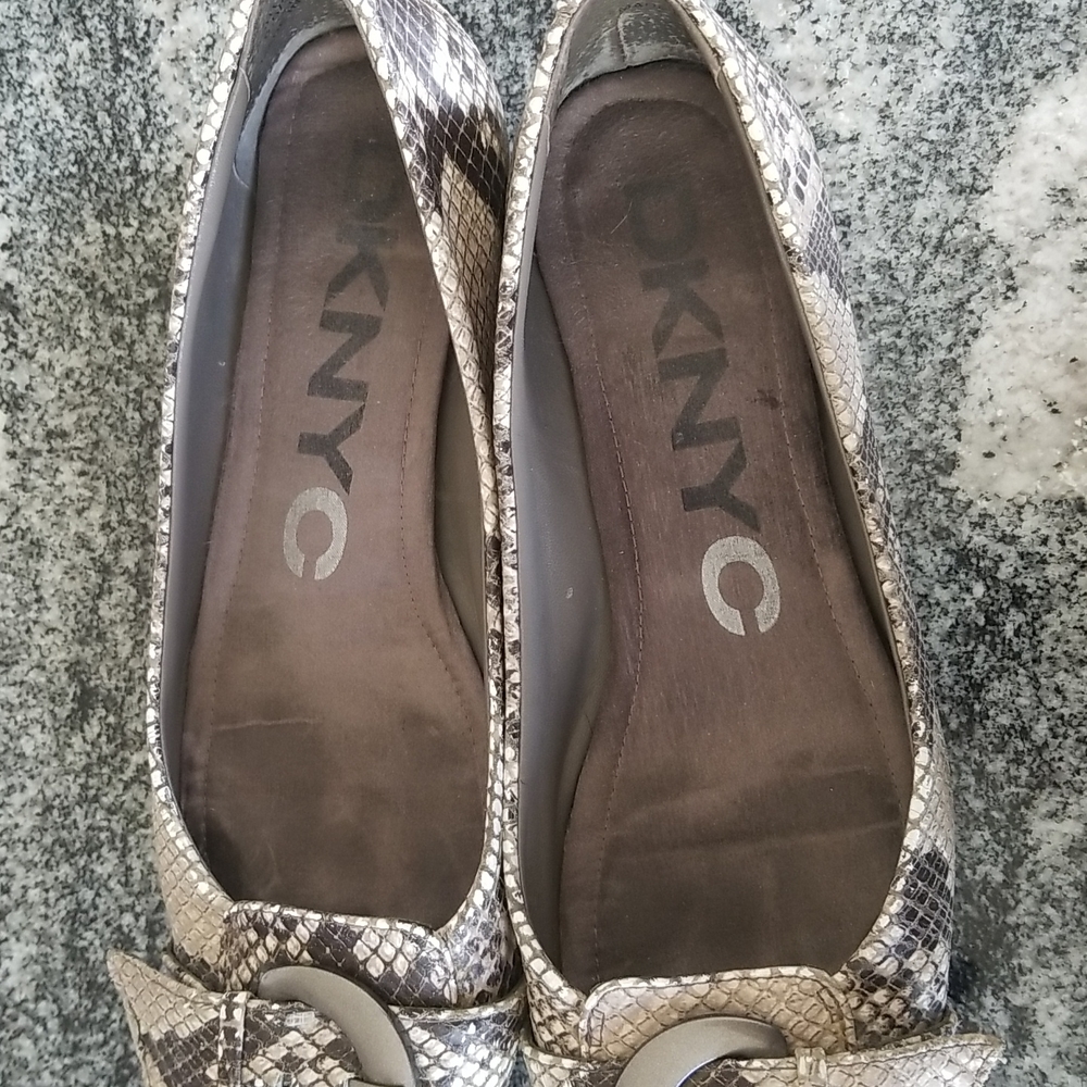DKNYC ❤Stella Light Grey Flat ❤ Sz 6.5 - Picture 6 of 7